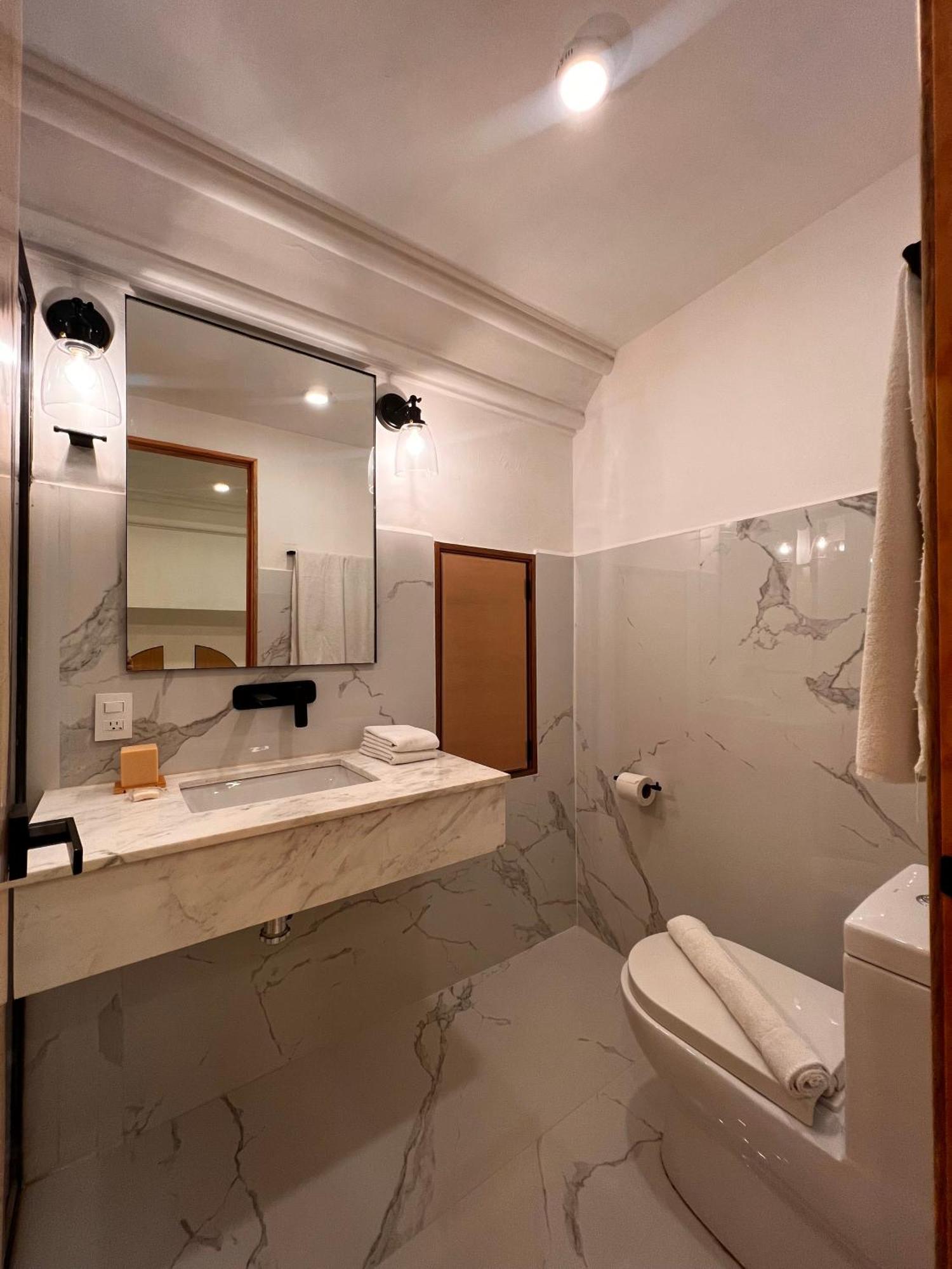 Hotel Atia Guadalajara Eksteriør bilde